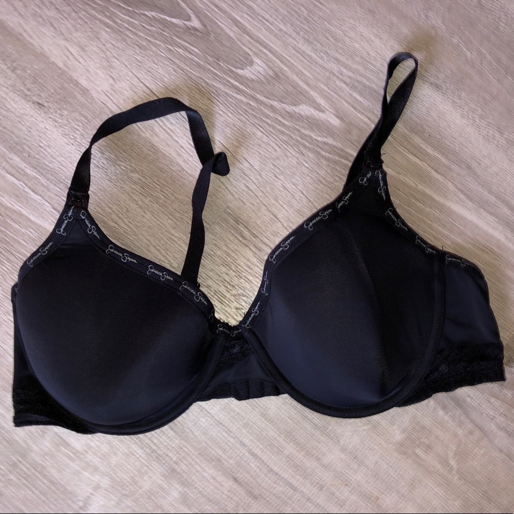 Jessica Simpson maternity/nursing bra size LARGE